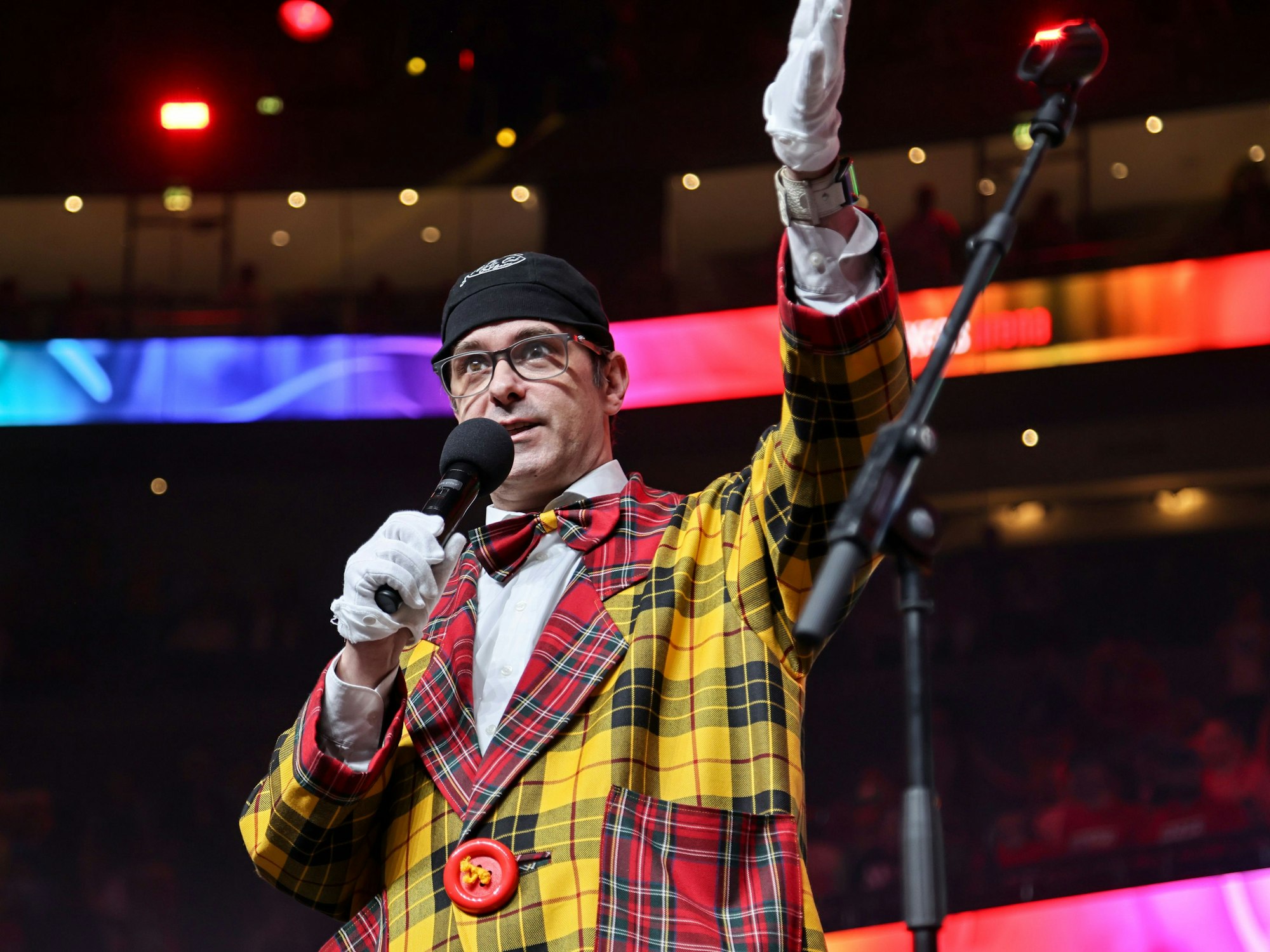 Marc Metzger als „Blötschkopp“ auf der Bühne.