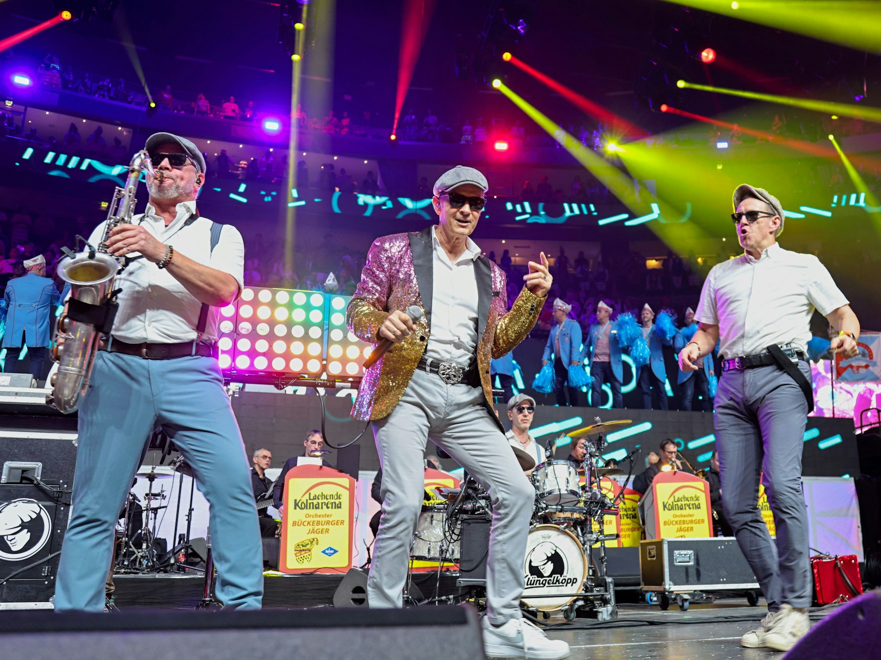 Die Klüngelköpp beim Auftritt in der Lanxess-Arena.