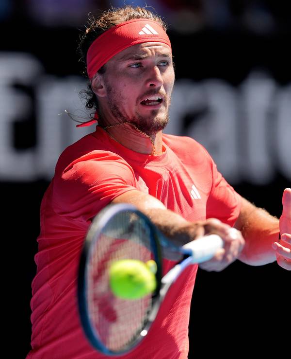 Alexander Zverev am 24. Januar 2025 im Halbfinale der Australian Open gegen Novak Djokovic.