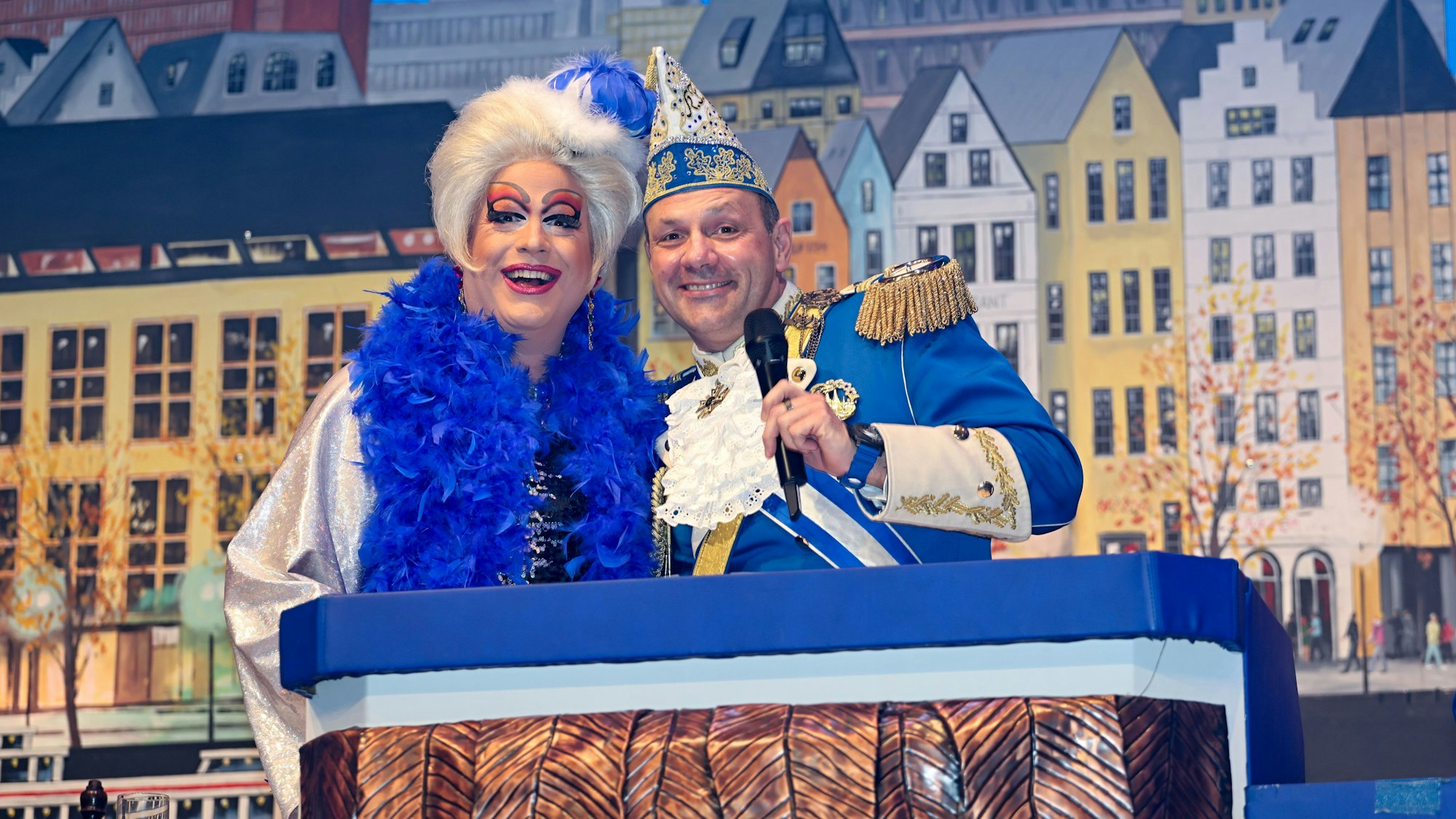 Ken Reise neben Präsident Björn Griesemann.