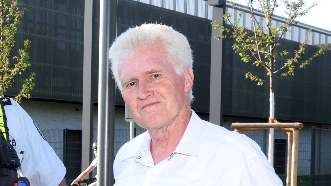 Bezirksbürgermeister Manfred Giesen bei einem Termin im August 2022.