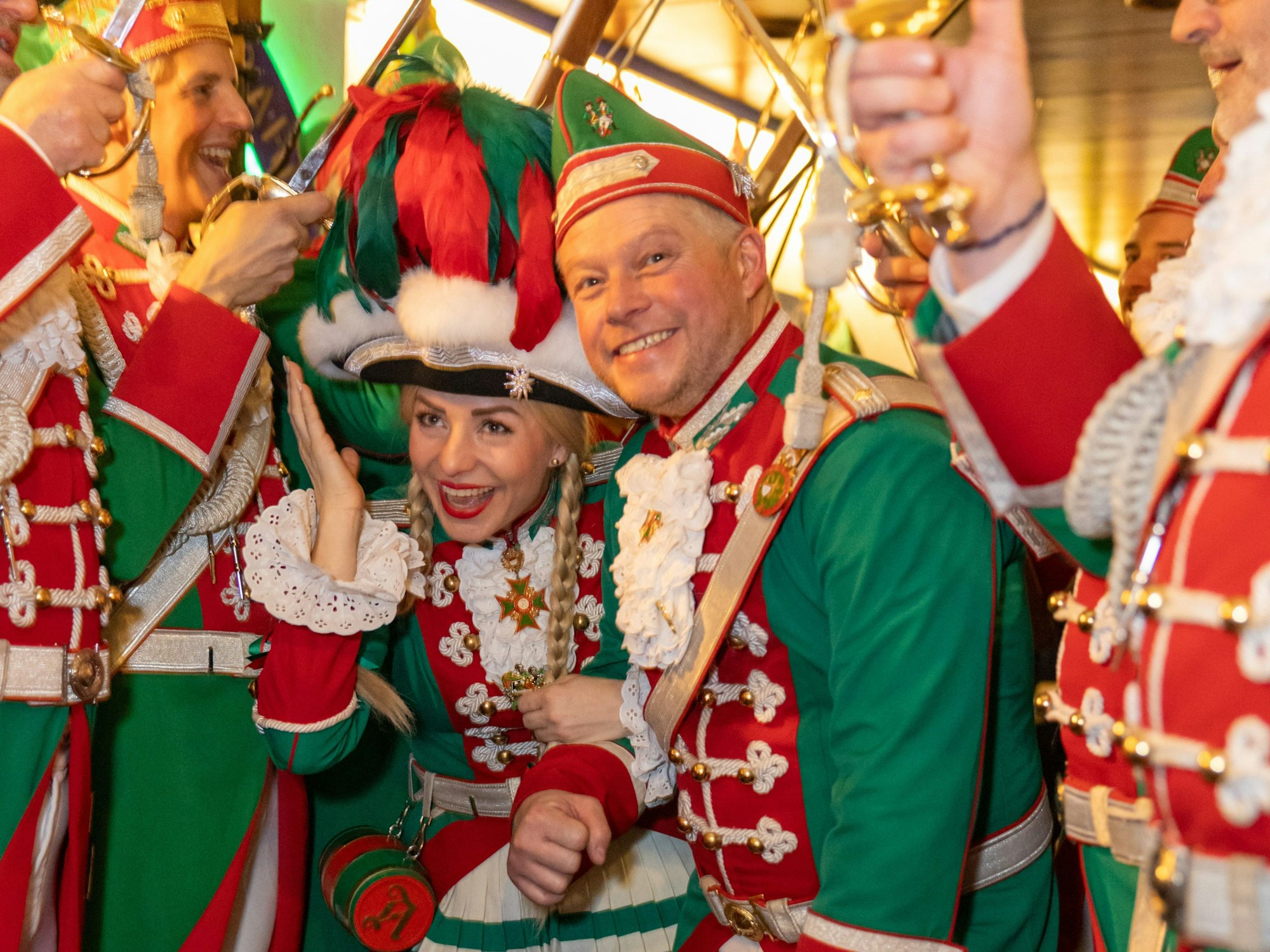 Spalier der Altstädter für das Tanzpaar.