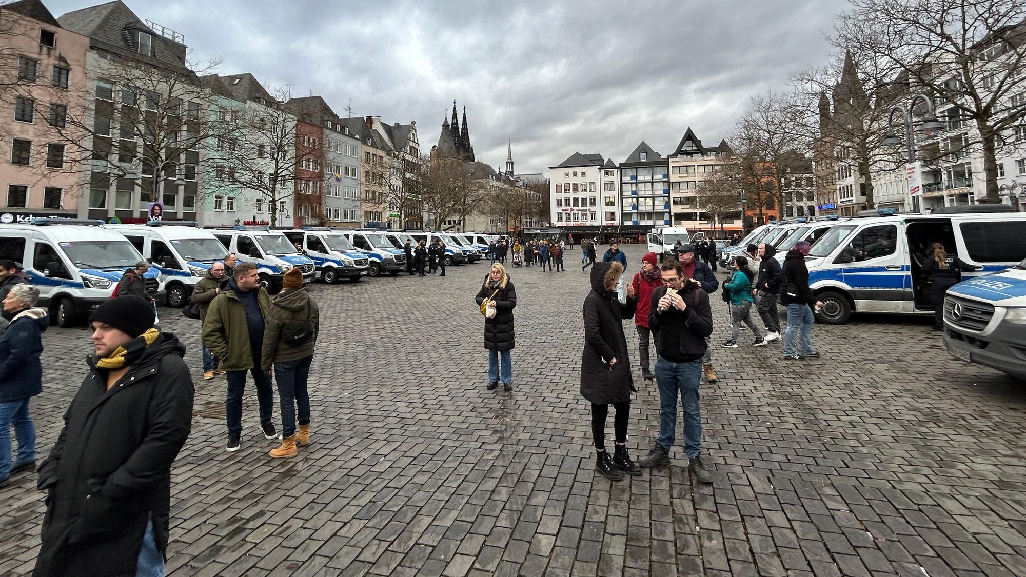 Polizei am Heumarkt