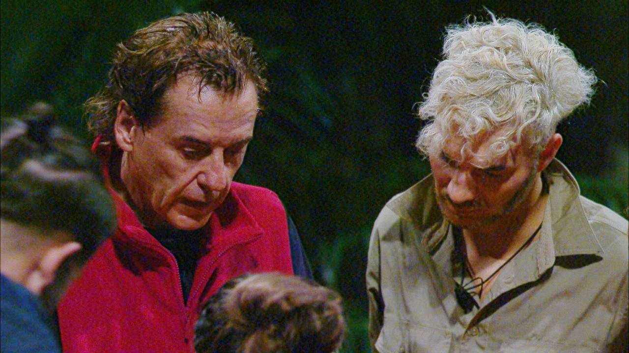 Jörg Dahlmann (l.) und Sam Dylan im Dschungelcamp 2025
