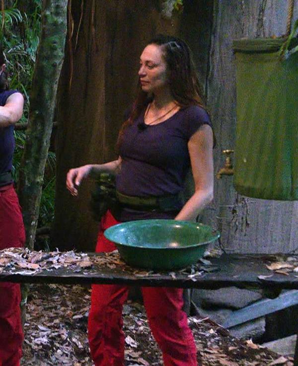 Yeliz Koc und Lilly Becker gemeinsam im Dschungelcamp.