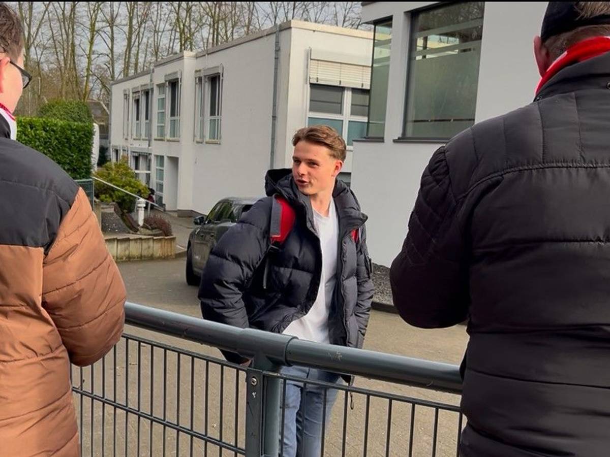Torwart Jonas Urbig verlässt das Geißbockheim, er wechselt zum FC Bayern München.