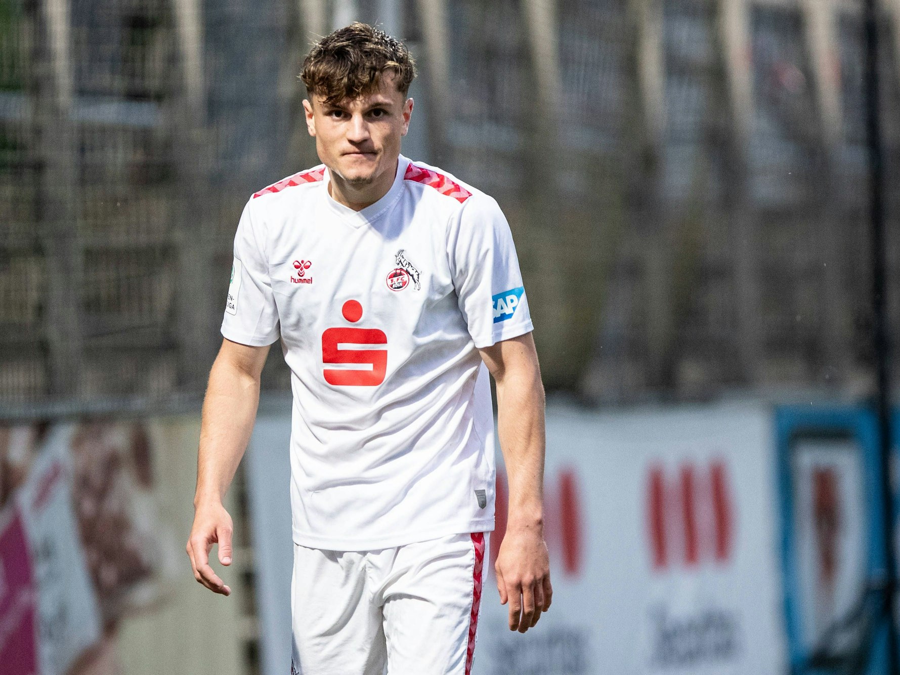 Marlon Becker im FC-Trikot.