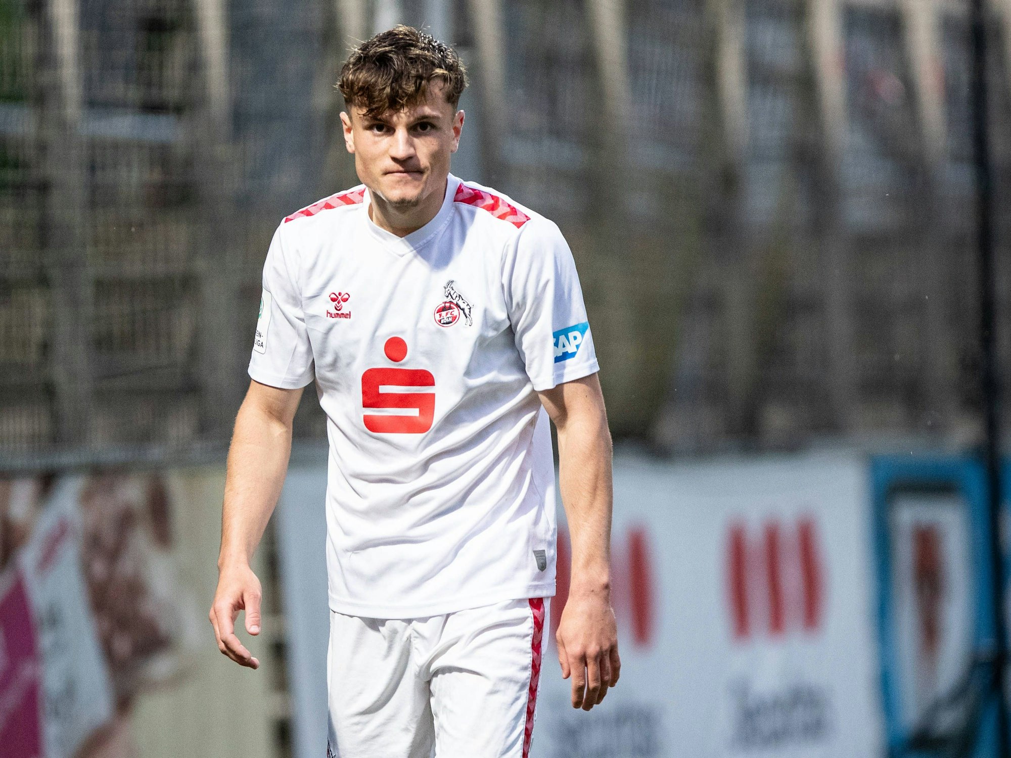 Marlon Becker im FC-Trikot.