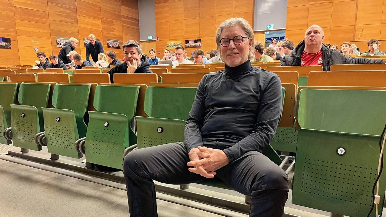 Toni Schumacher in der Sporthochschule in Köln.