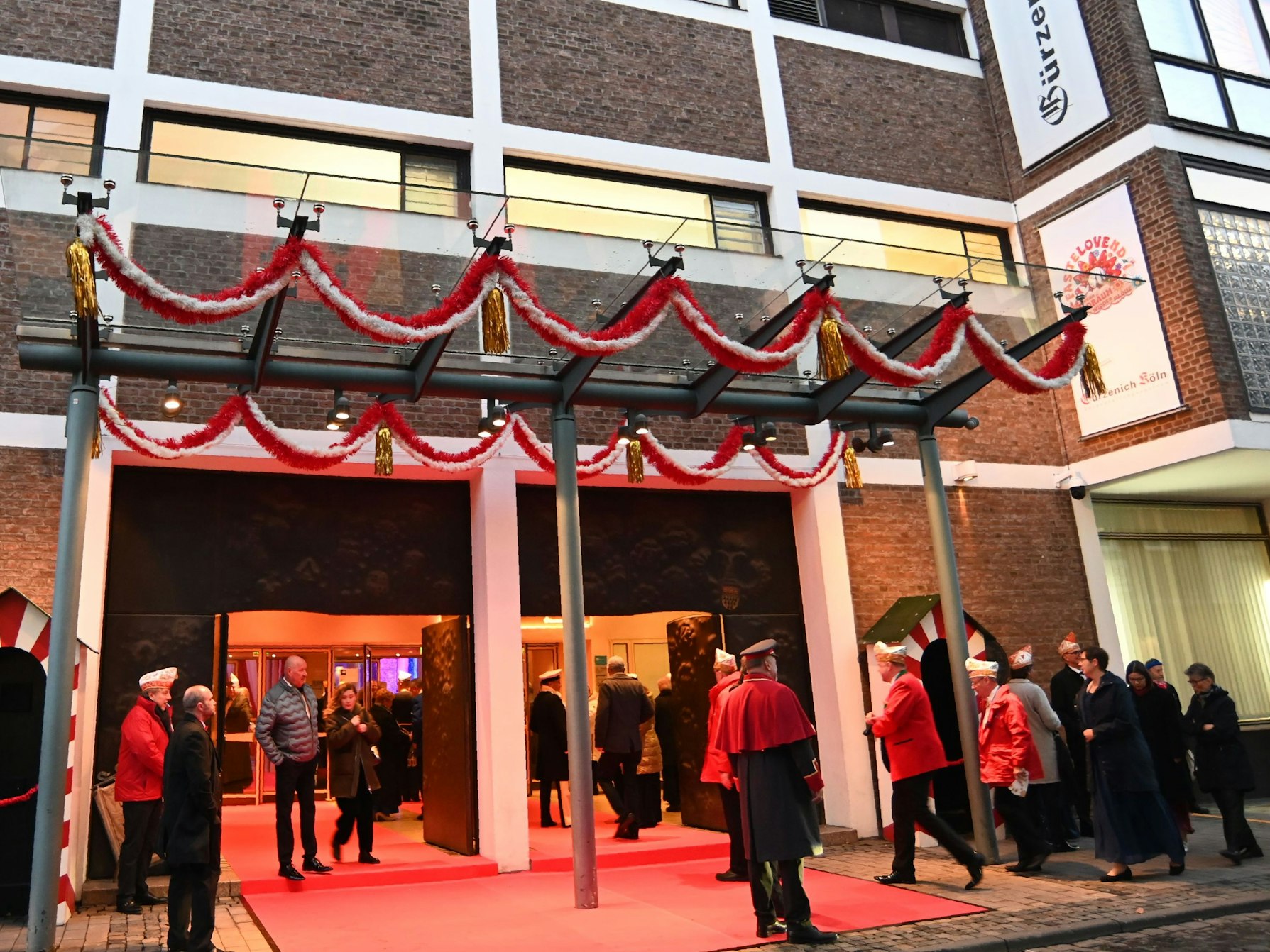 Gürzenich von außen.