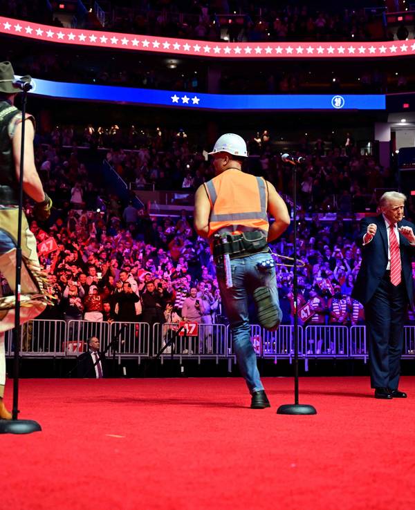 Die Band Village People bei einem Auftritt in Washington mit US-Präsident Donald Trump.