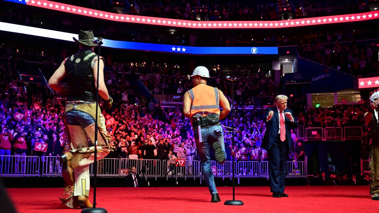 Die Band Village People bei einem Auftritt in Washington mit US-Präsident Donald Trump.