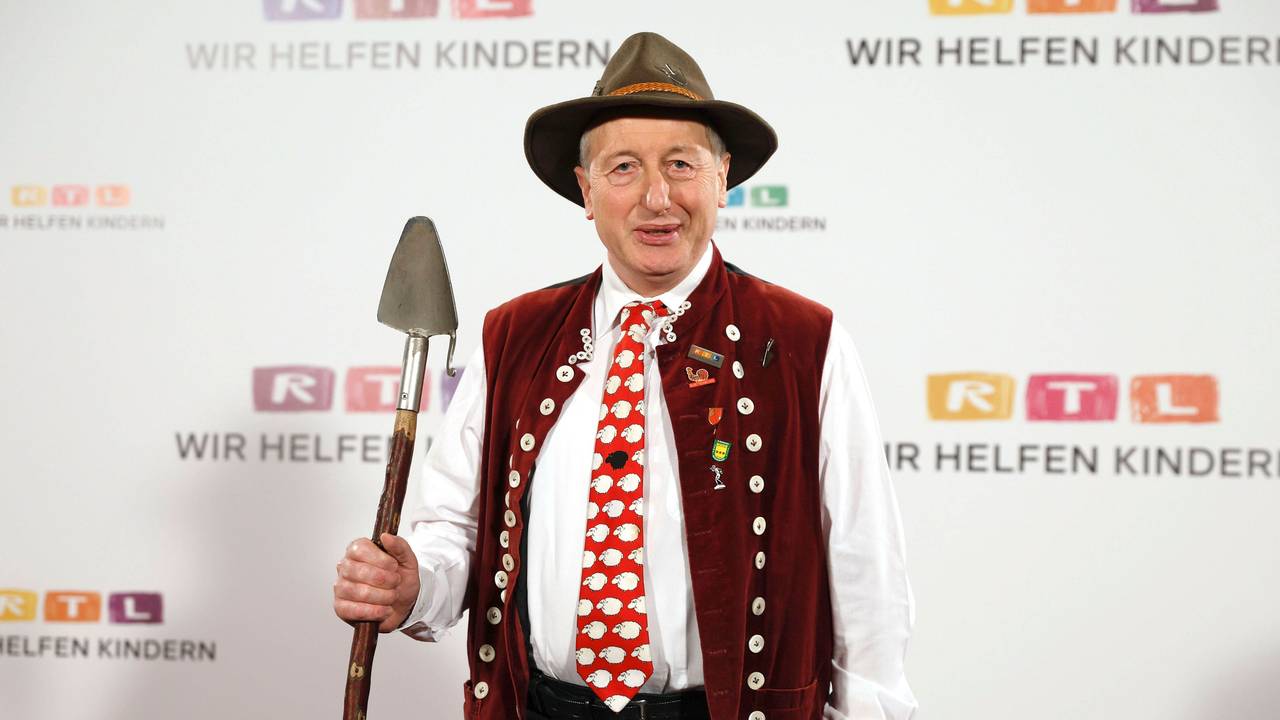 Schäfer Heinrich auf dem roten Teppich.
