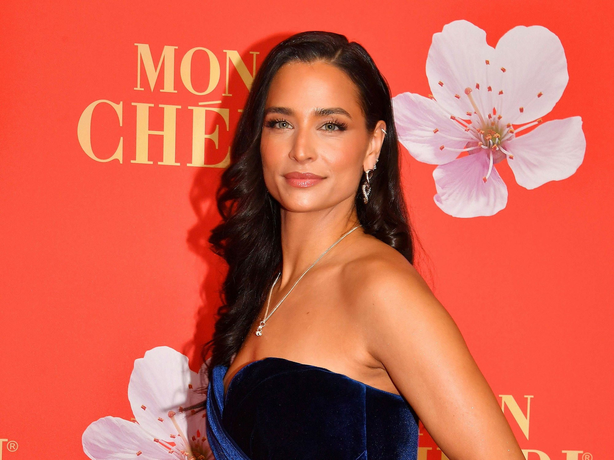 Amira Aly Pocher beim Mon Cheri Barbara Tag Event am 4.12.2024 in Muenchen Mon Cheri Barbara Tag 2024 in Muenchen *** Amira Aly Pocher at the Mon Cheri Barbara Day event on 4 12 2024 in Munich Mon Cheri Barbara Day 2024 in Munich