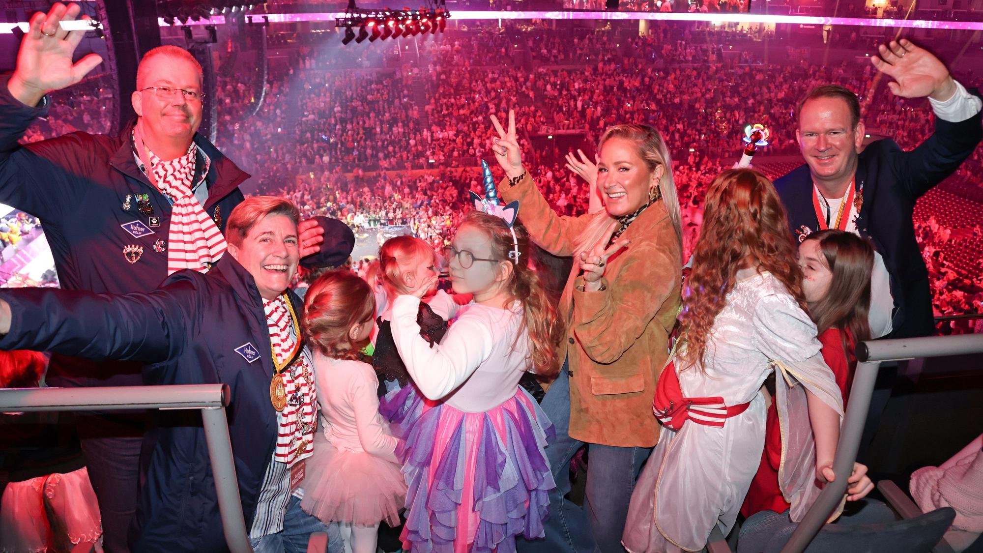 Michael Burgmer, Nathalie Drmota, Janine Kunze und Stefan Löcher in der Loge.