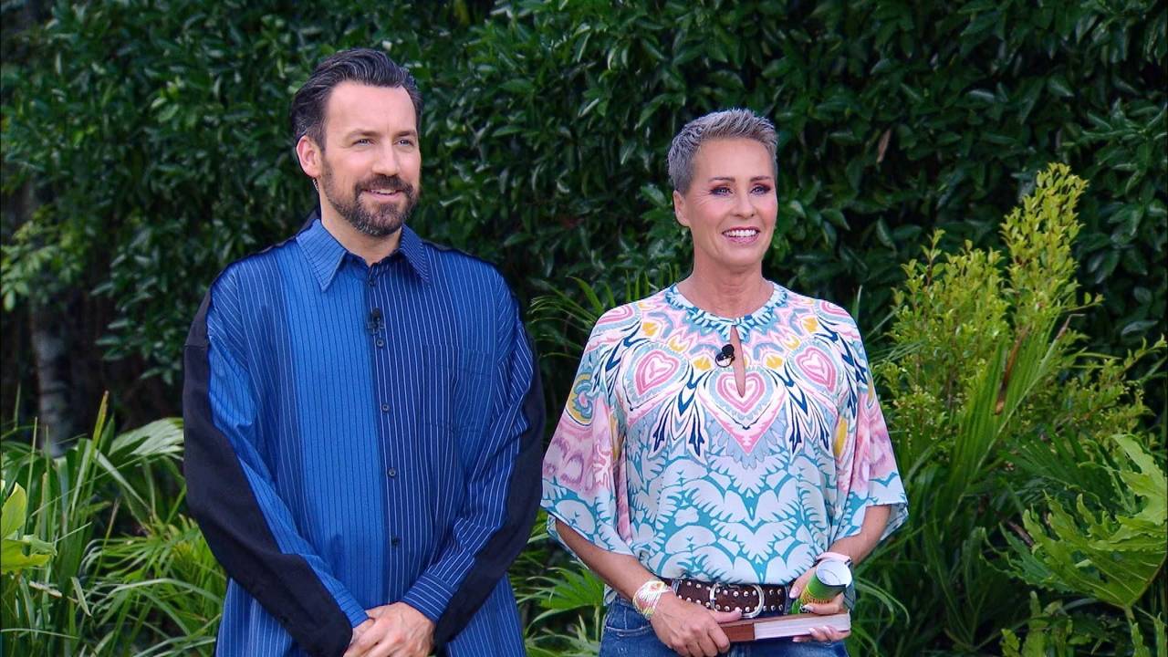 Jan Köppen und Sonja Zietlow bei einer Dschungelprüfung.