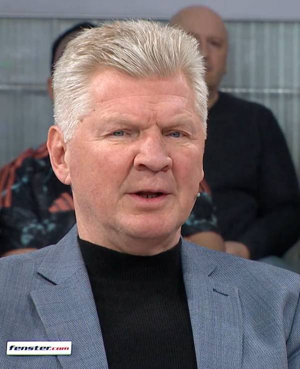 Stefan Effenberg spricht im Doppelpass über Borussia Dortmund.