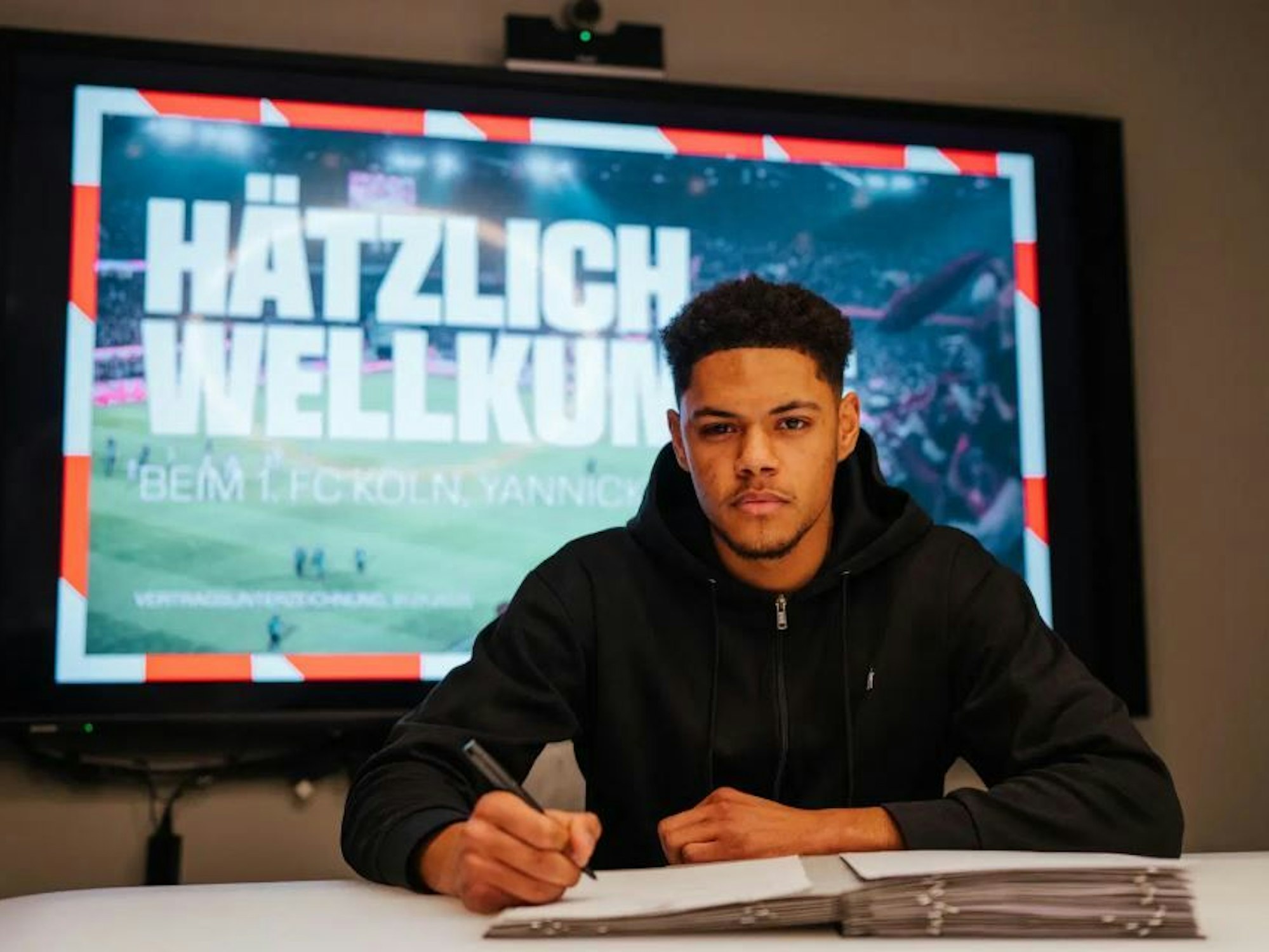 Yannick Mausehund unterschreibt beim 1. FC Köln.