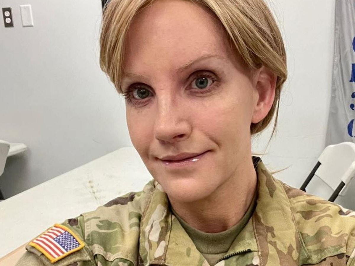 Das Selfie veröffentlichte Pilotin Jo Ellis am 10. Dezember auf ihrem Facebook-Account.