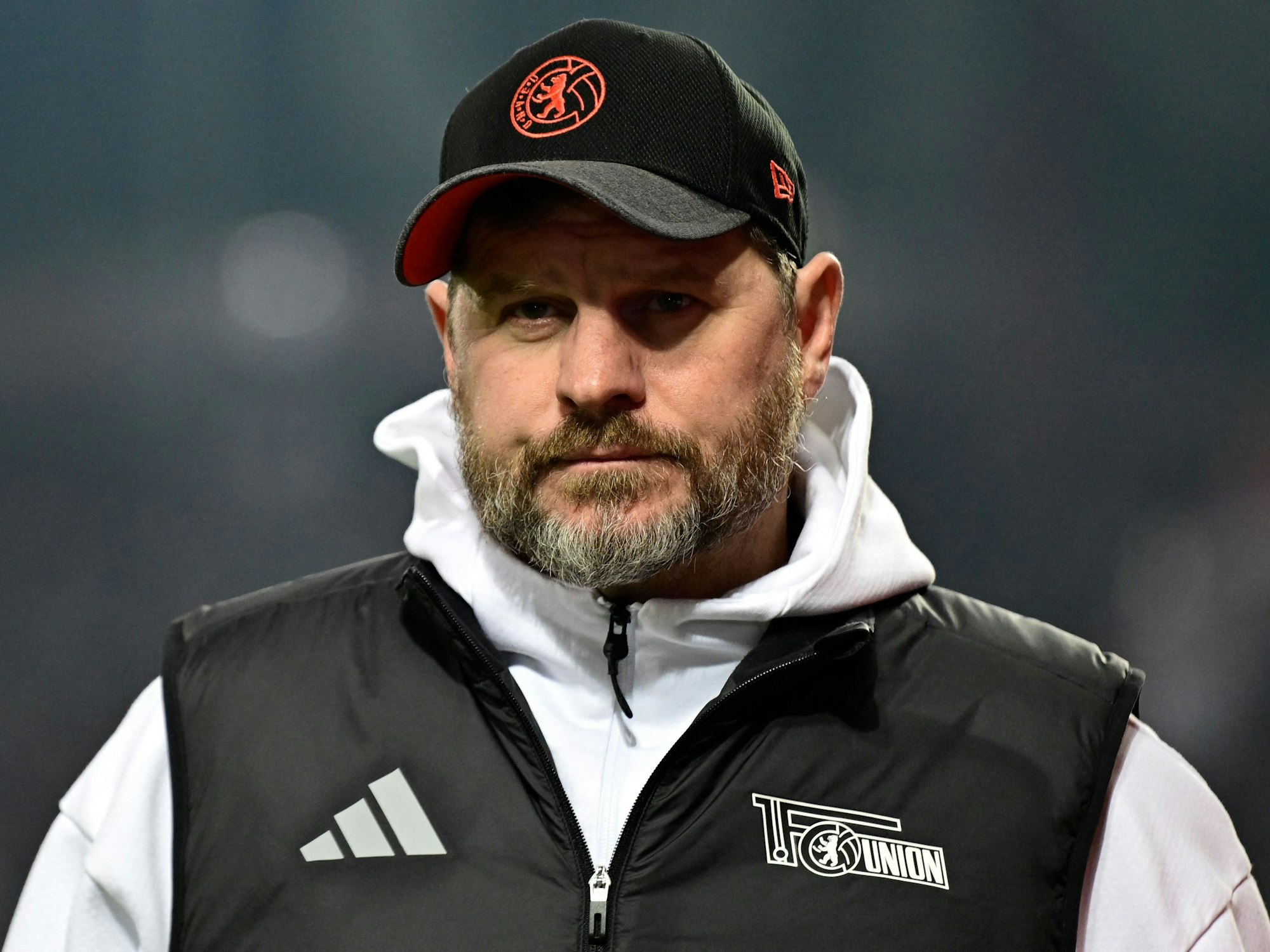 Steffen Baumgart am Rande des Bundesligaspiels Union Berlin gegen RB Leipzig.