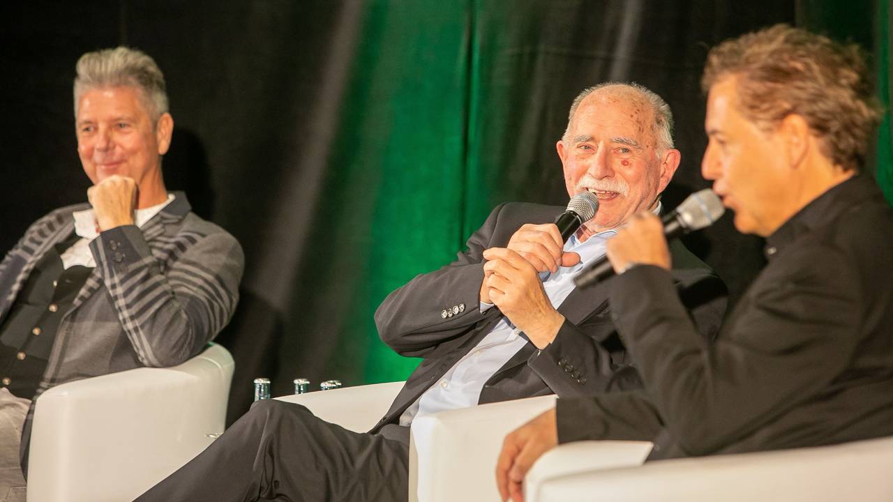 Jörg Dahlmann spricht mit Heiko Wasser und Werner Hansch.