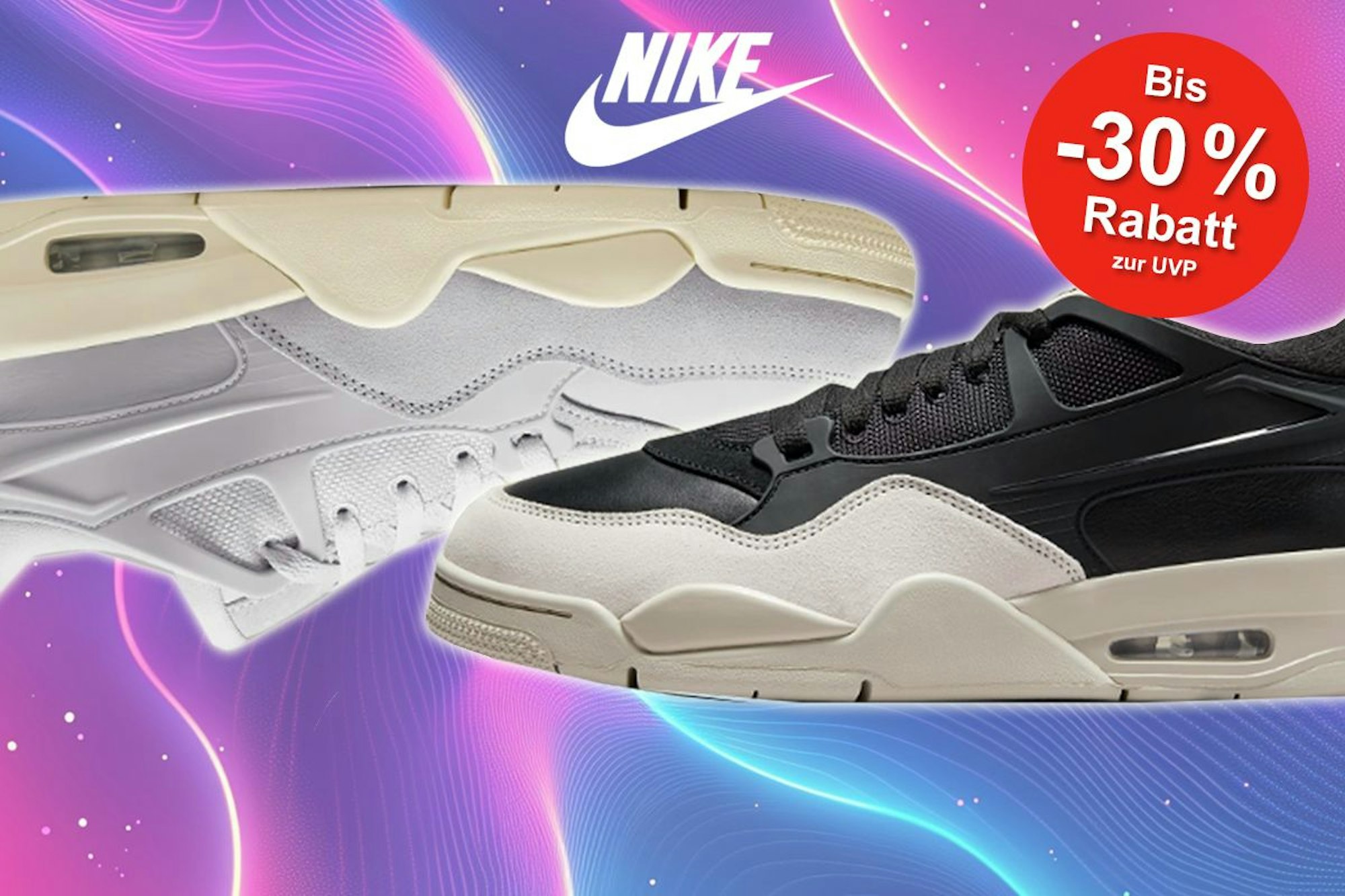 Nike Air Jordan 4 Sneaker in Schwarz und Grau vor einem Neon Hintergrund mit Blau, Lila und Pink