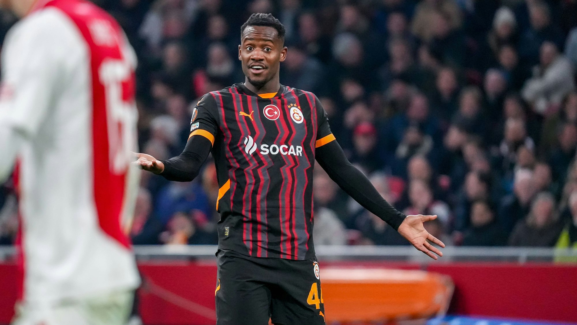 Michy Batshuayi im Trikot von Galatasaray.