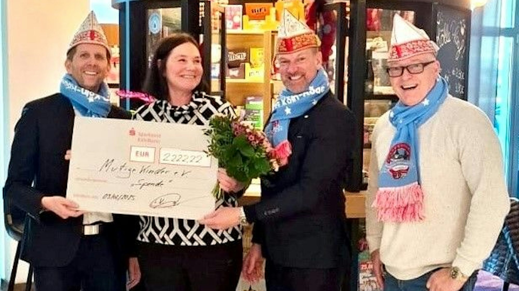 Scheckübergabe der KG Rodenkirchen.