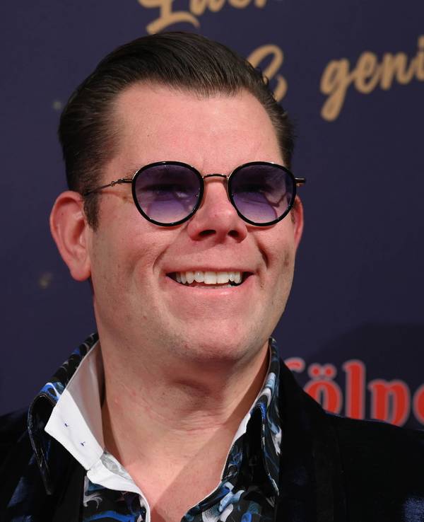 Dennis Schick kommt zur Premiere des 9. Kölner WeihnachtsCircus.