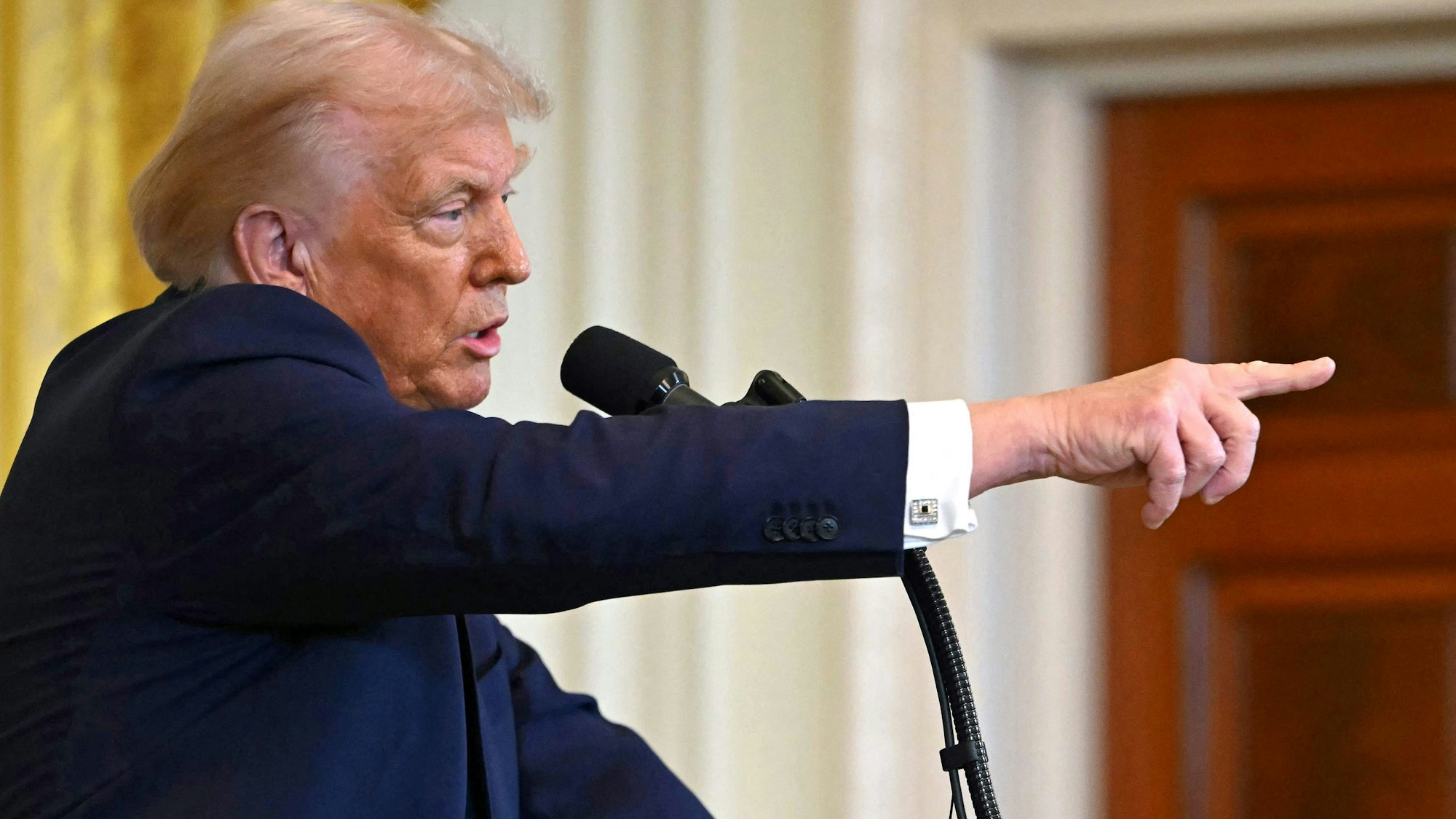 US-Präsident Donald Trump (hier am 4. Februar auf einer Pressekonferenz mit Israels Minister Benjamin Netanjahu) hat eine überraschende Ankündigung für den Gazastreifen gemacht.