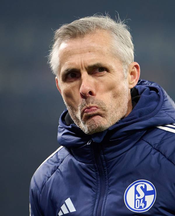 Kees van Wonderen schaut skeptisch.