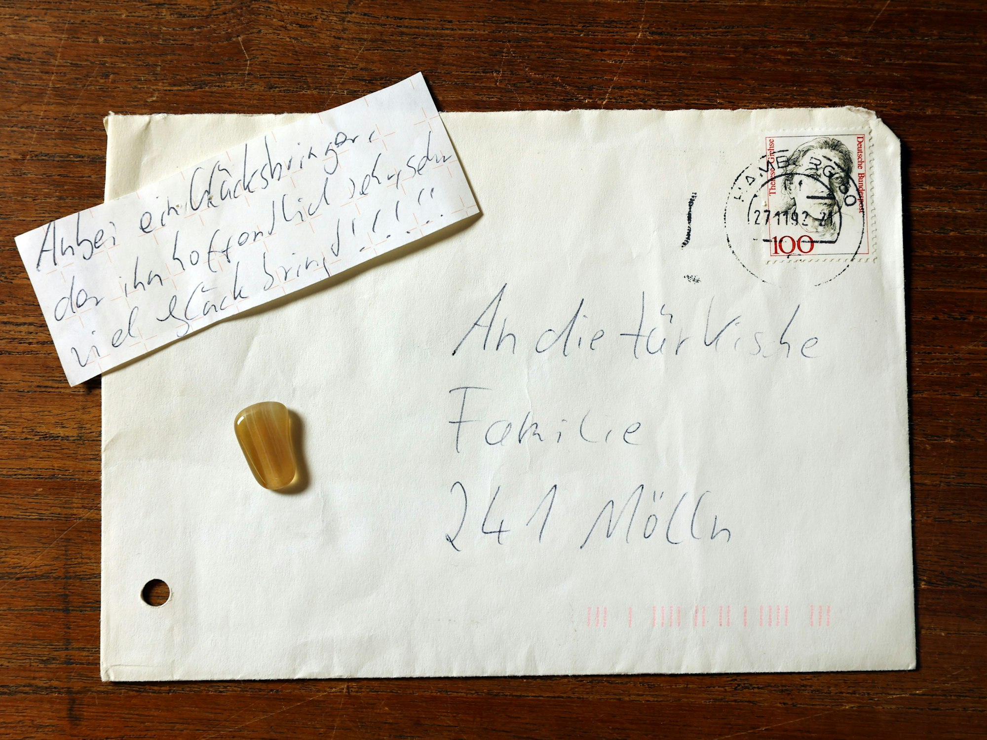 Das Migrationsmuseum Domid zeigt verschollene aus ganz Deutschland Briefe, die nach dem Anschlag in Mölln an die Opfer geschrieben wurden.