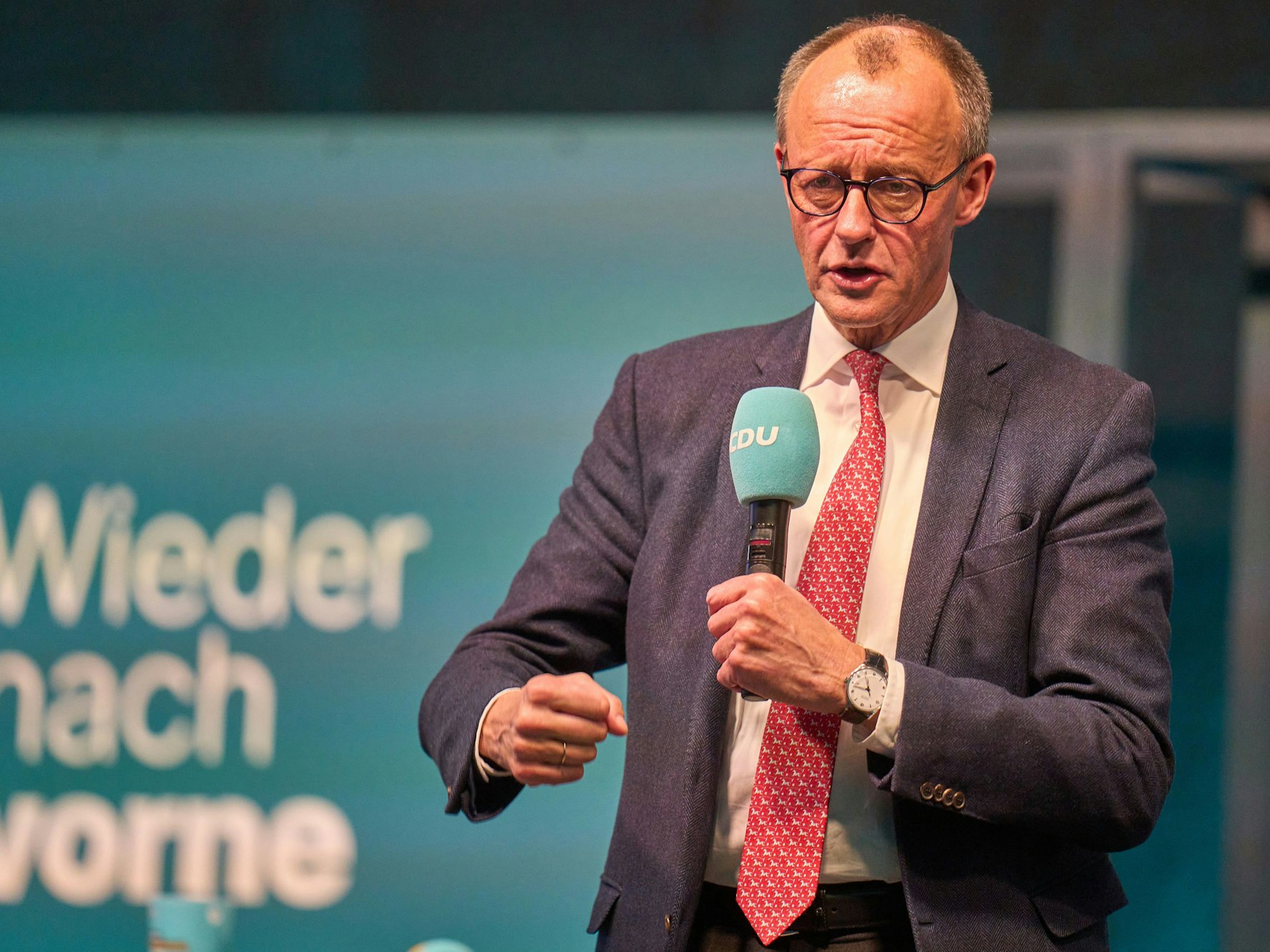 Friedrich Merz (CDU) spricht am 7. Februar bei einem Wahlkampfauftritt in Stromberg.