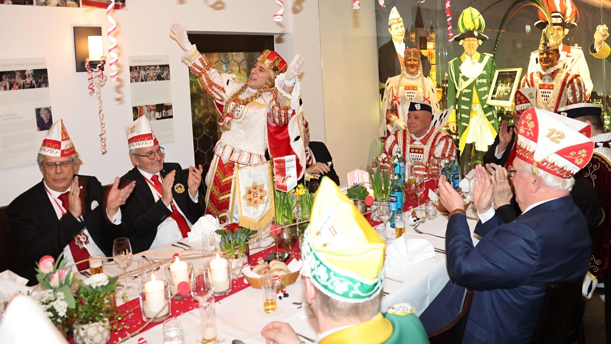 Dreigestirn im Brauhaus Sion.