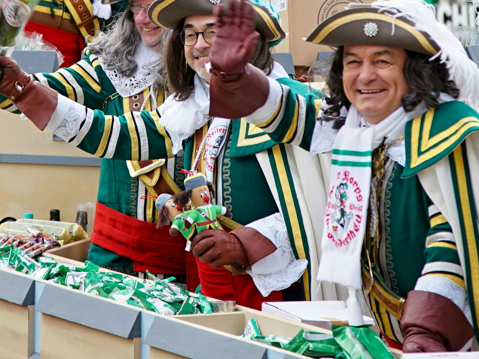 Mitglieder von Jan von Werth beim Rosenmontagszug.