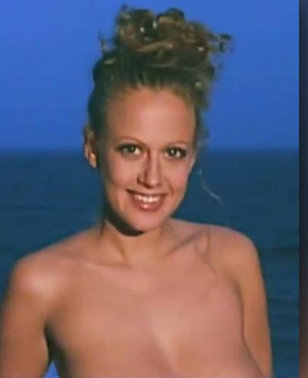 Barbara Schöneberger in einem Teaser vom DSF-Tennis-Magazin „Tie Break“. 1999 moderierte sie die Sendung das erste Mal.