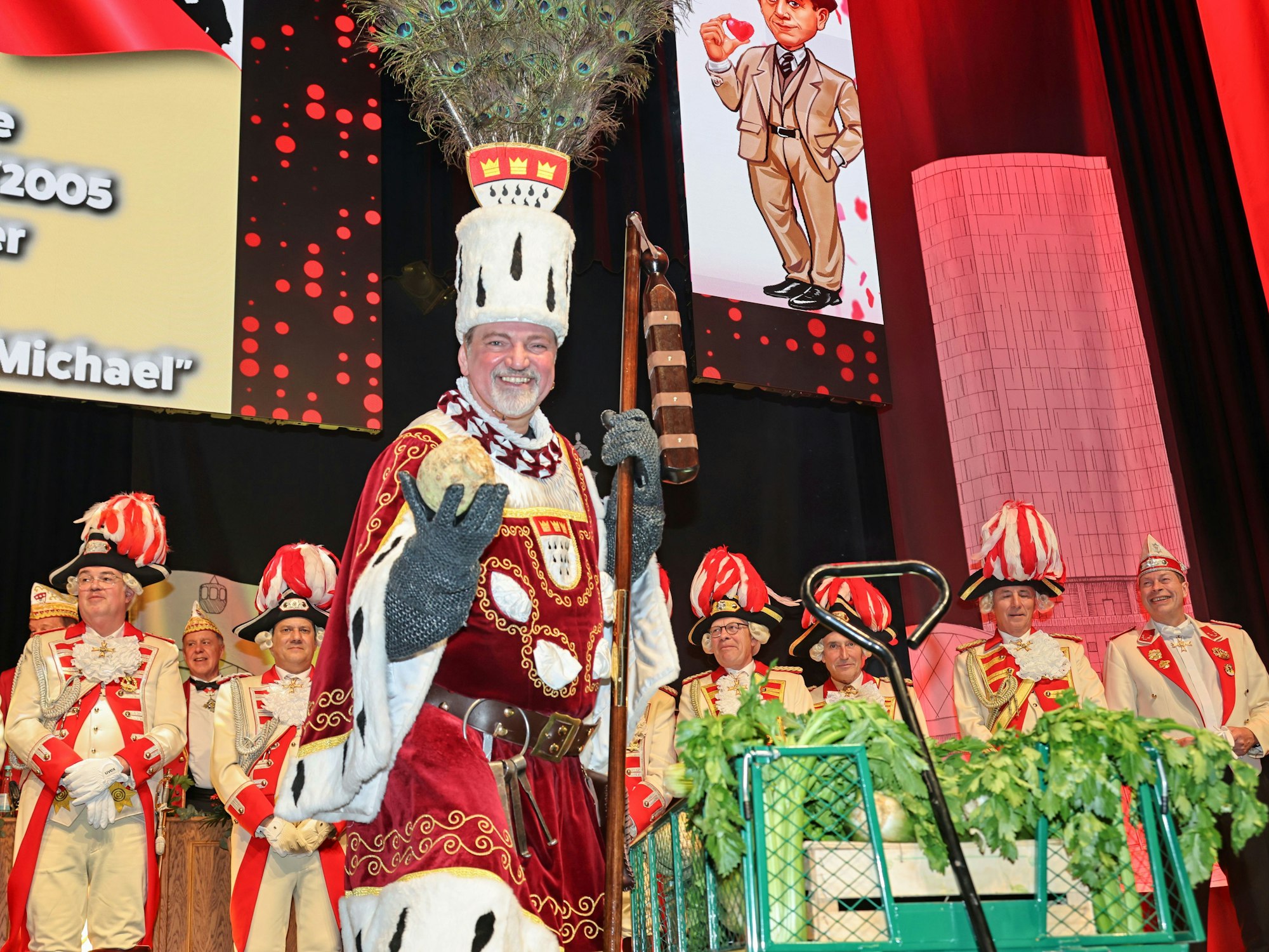 Bauer Michael mit Sellerieknolle in der Hand.