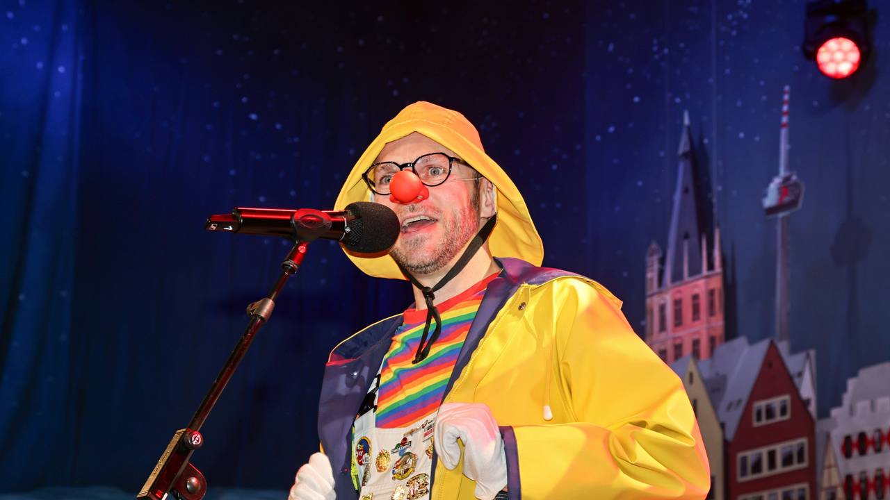 Redner Björn Wassong beim Auftritt im Gürzenich.