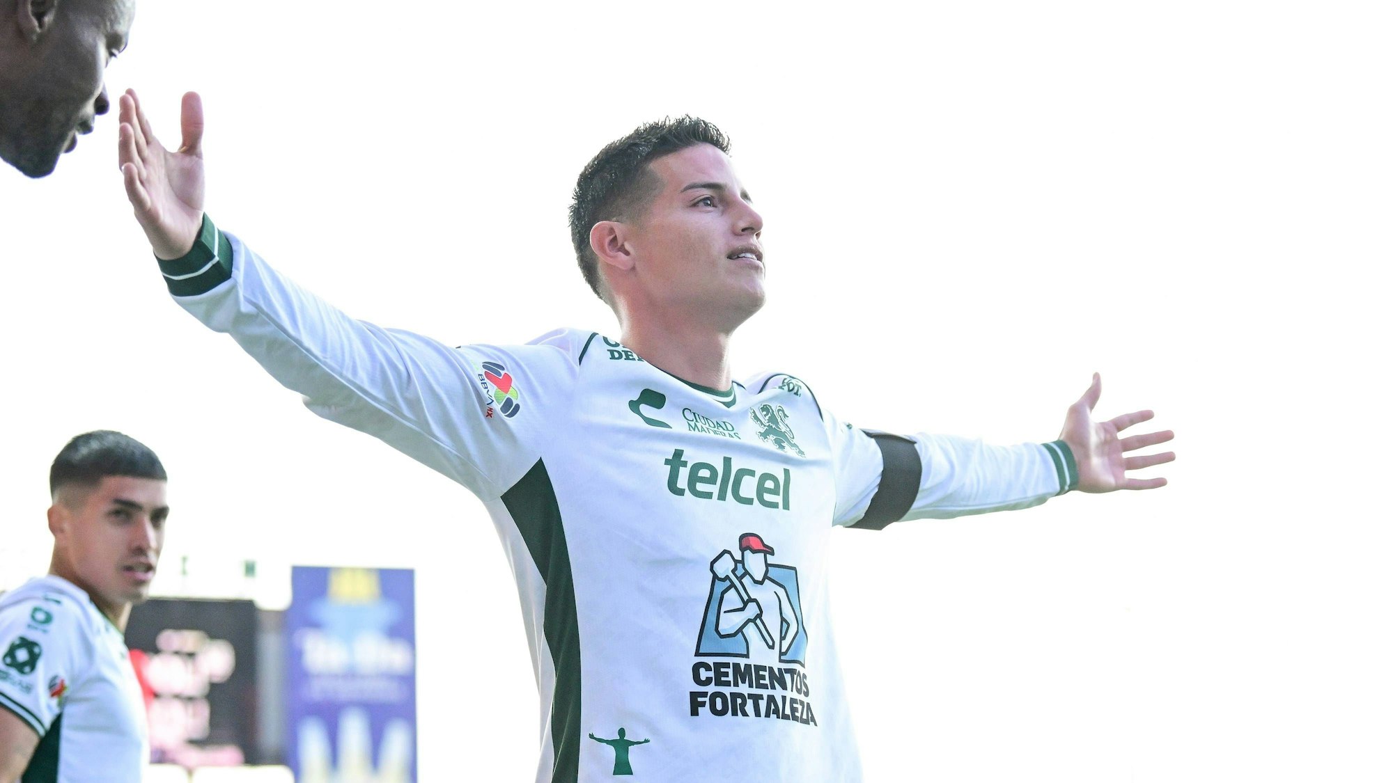 James Rodríguez bejubelt ein Tor für León in Mexiko.