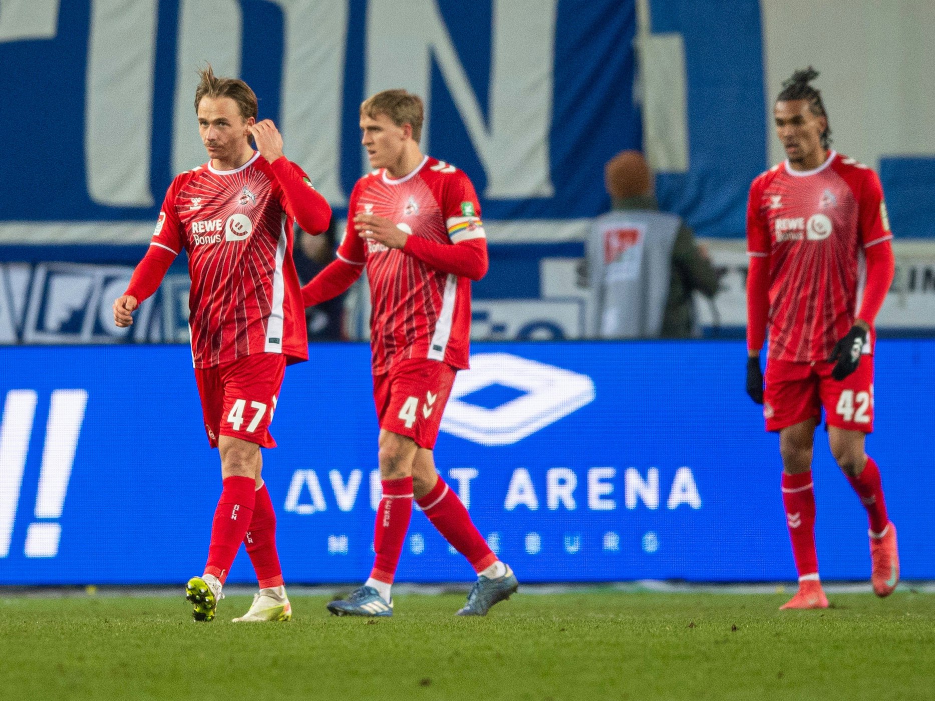Spieler des 1. FC Köln: v. l. Mathias Olesen, Timo Hübers und Damion Downs.