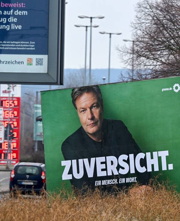 Wahlplakate für die Bundestagswahl 2025