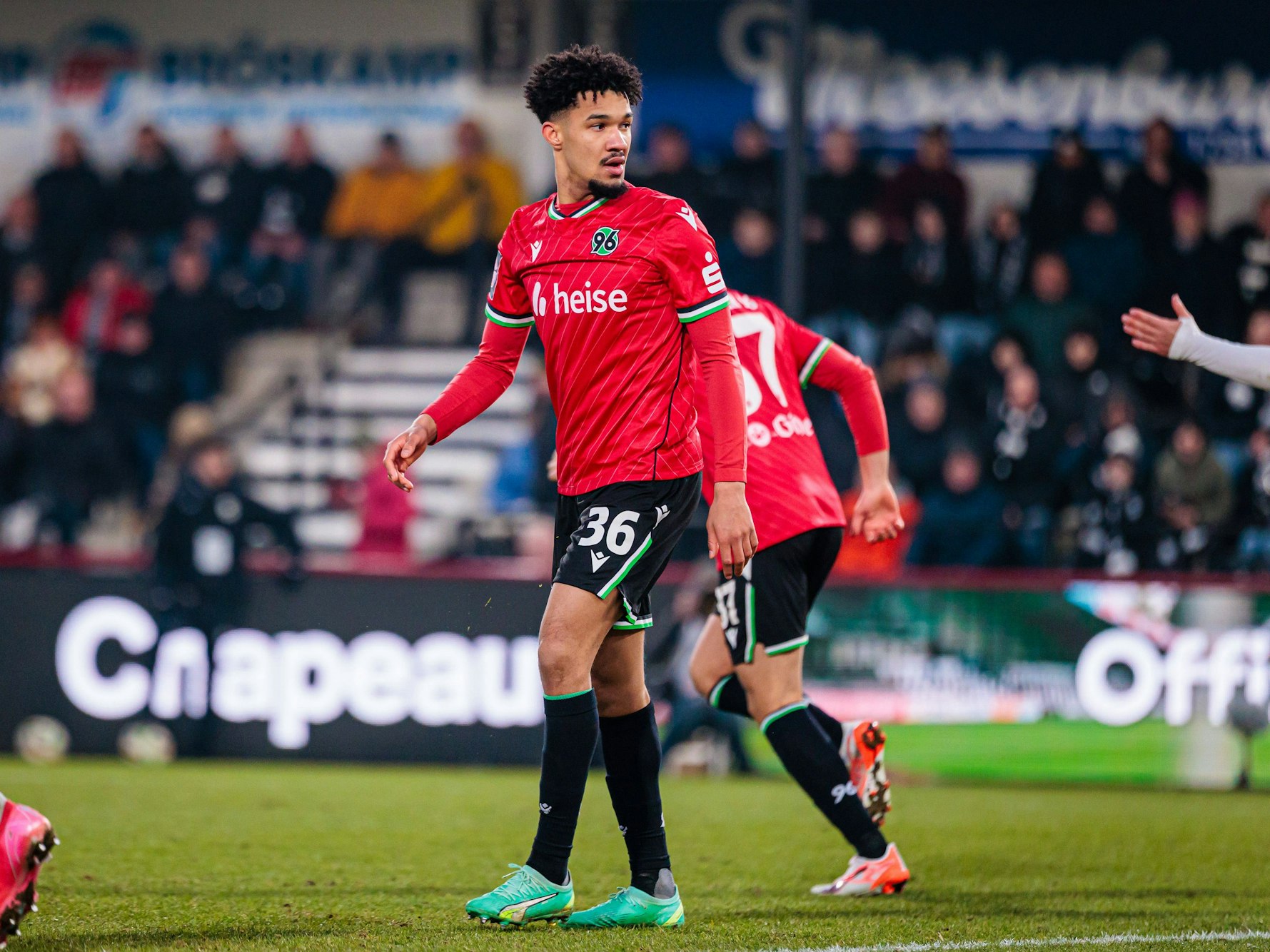 Kenneth Schmidt am 9. Februar 2025 beim Drittliga-Spiel der zweiten Mannschaft von Hannover 96 beim SC Verl.