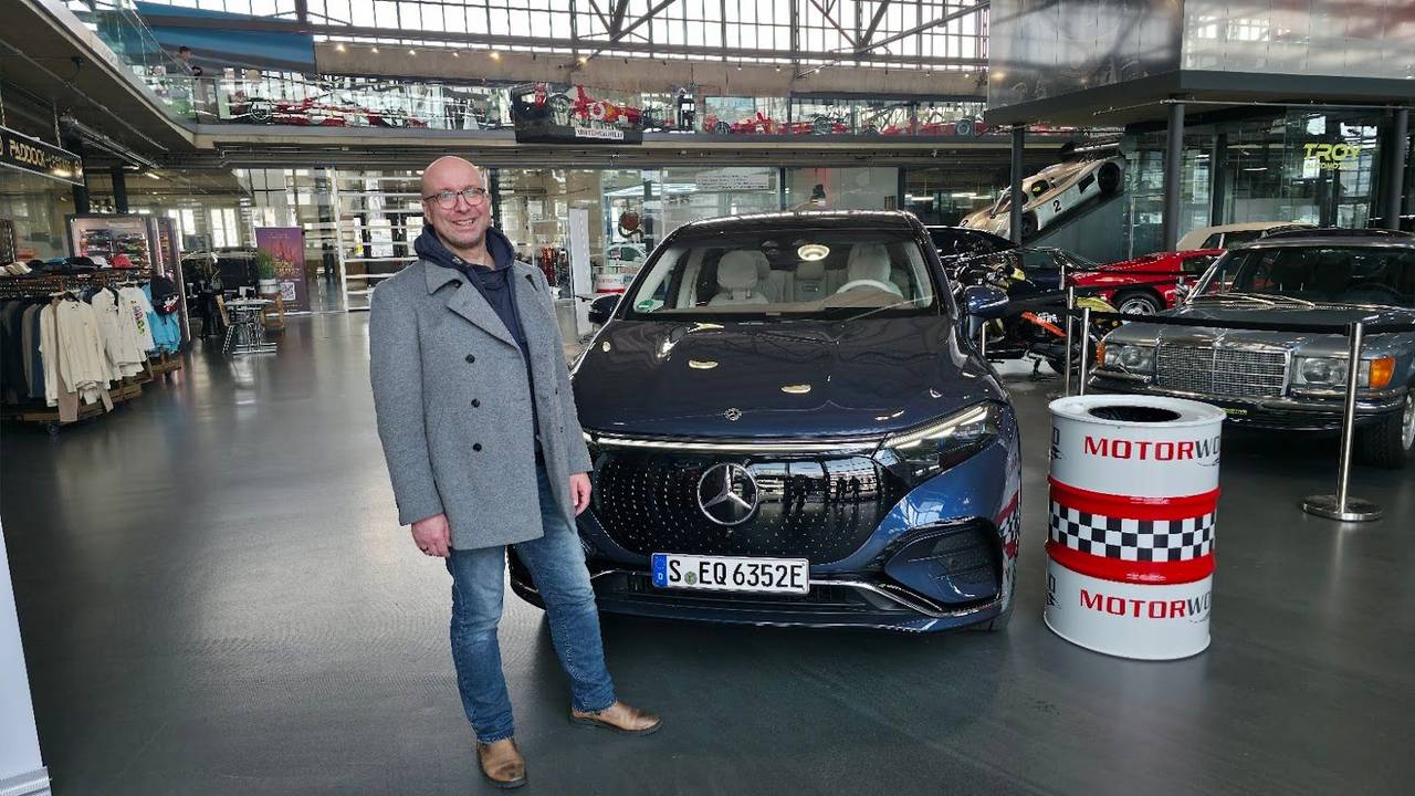Sascha Zöller am Mittwoch (19. Februar 2025) in der Motorworld in Köln-Ossendorf.