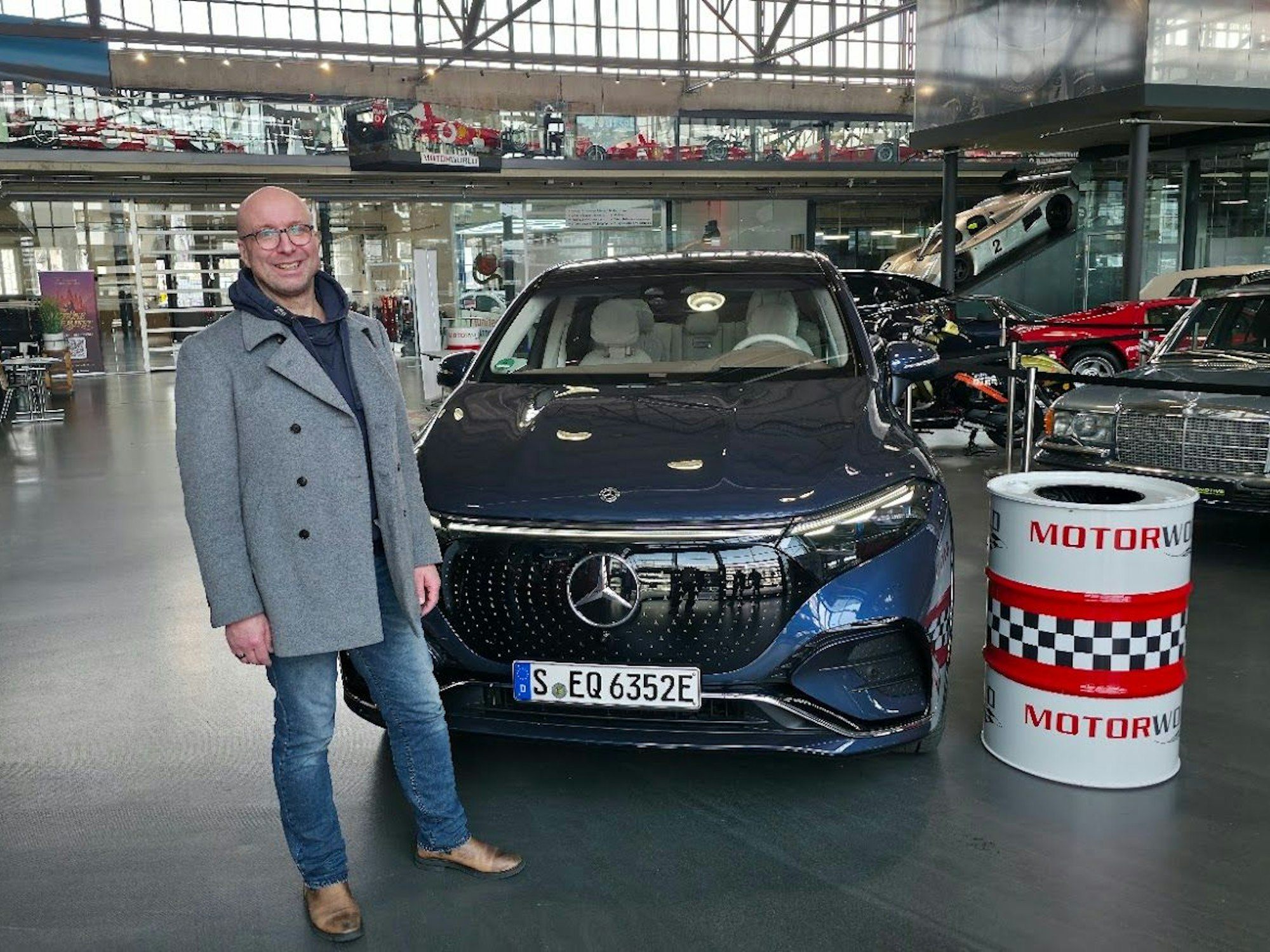 Sascha Zöller am Mittwoch (19. Februar 2025) in der Motorworld in Köln-Ossendorf.