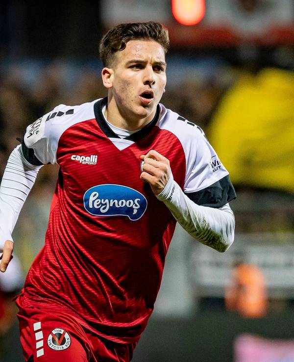 Said El Mala jubelt über seinen Treffer zum zwischenzeitlichen 1:1 gegen Alemannia Aachen.