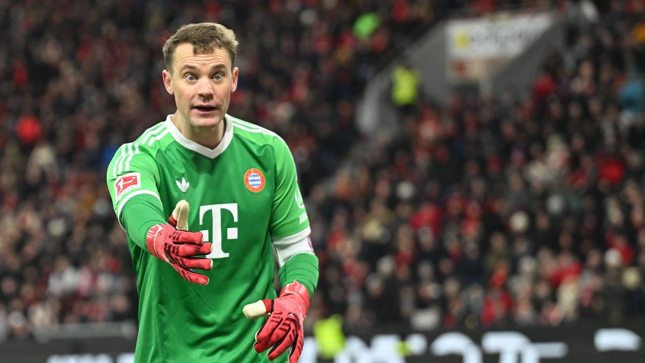 Manuel Neuer während des Bundesligaspiels bei Bayer Leverkusen.