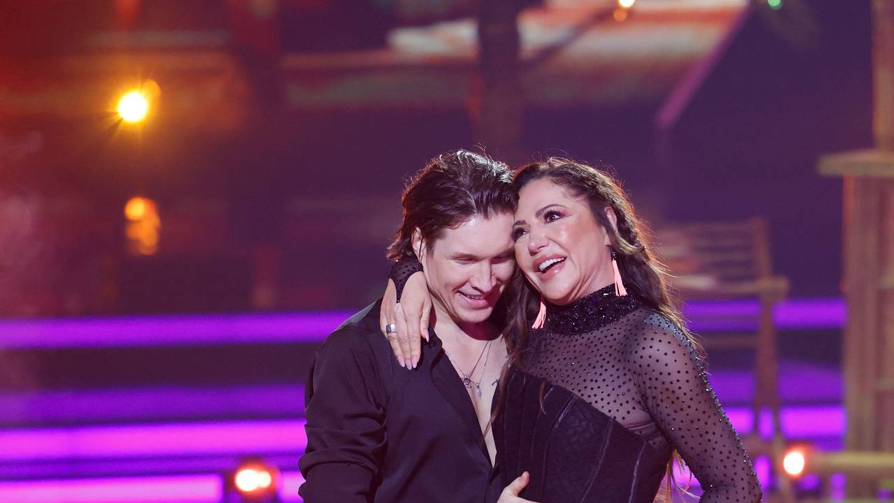 Simone Thomalla, Schauspielerin, tanzt auf dem Parkett in der RTL-Tanzshow „Let's Dance“ im Coloneum.