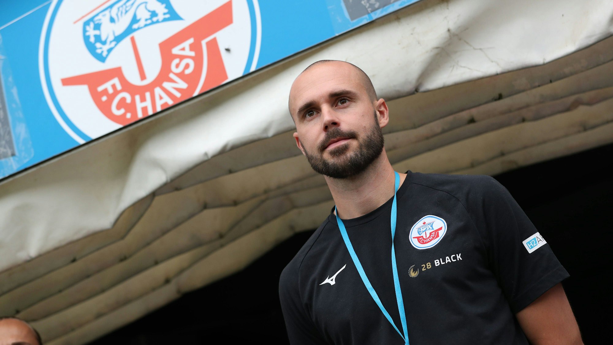 Pascal Breier beim Pokalspiel von Hansa Rostock gegen Hertha BSC.
