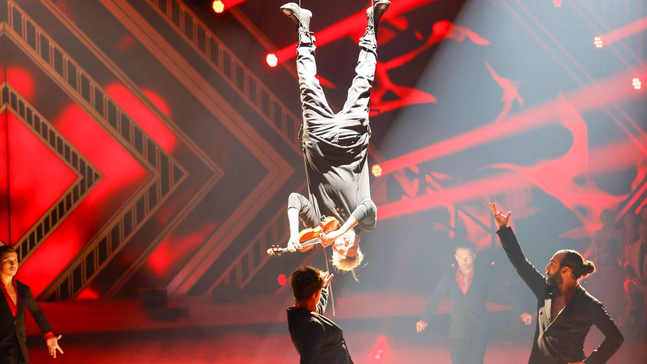 Stargeiger David Garret spielt in der RTL-Tanzshow „Let's Dance“ im Coloneum.
