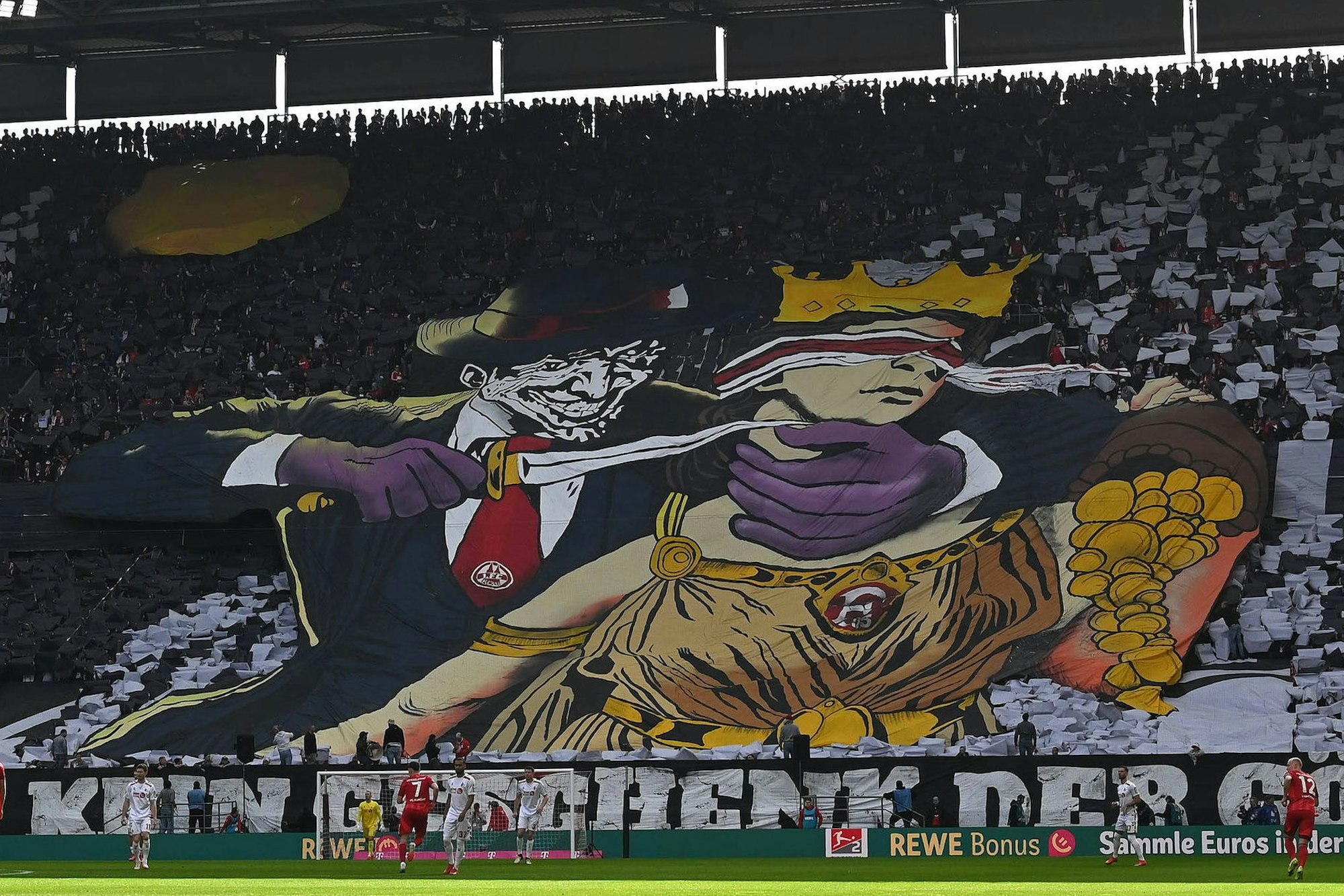 Die Choreografie der FC-Fans vor dem Spiel gegen Fortuna Düsseldorf.